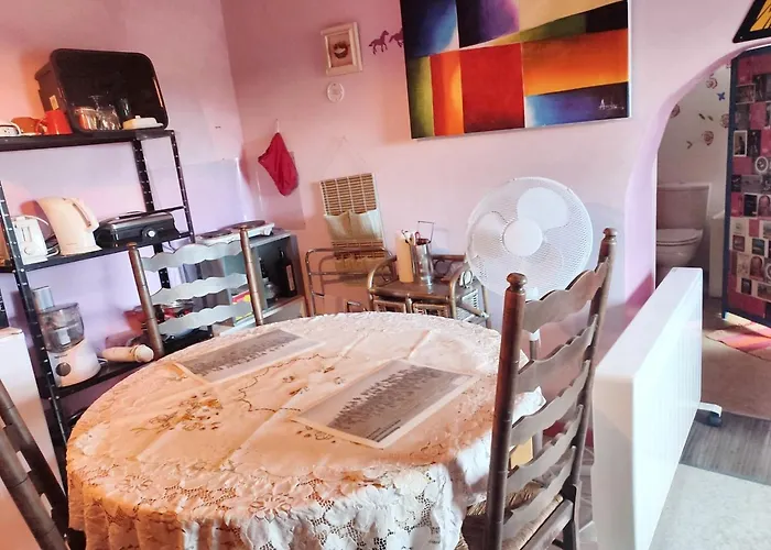 Apartment Cozy In - 40 Sqm With A Fenced Garden.