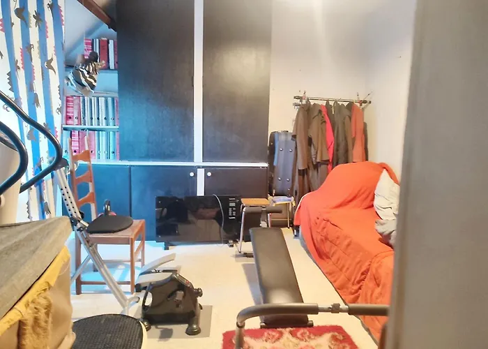 Cozy In - 40 Sqm With A Fenced Garden. Estinnes-au-Val